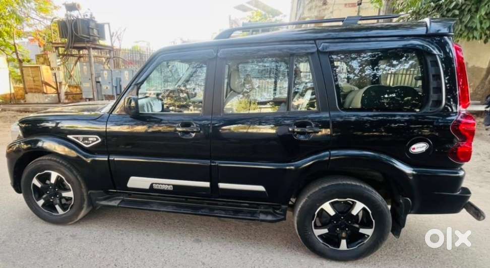 Mahindra Scorpio Classic 2.2 S 11 Mt 7 Str, 2024, Diesel