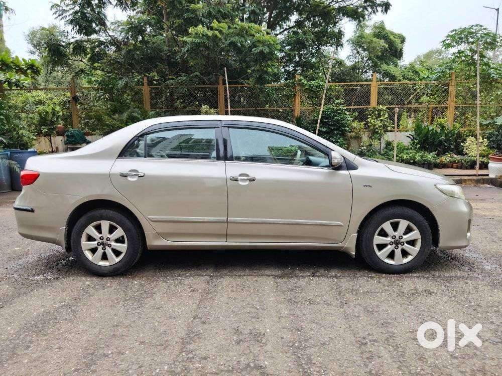Toyota Corolla Altis G Hv At, 2013, Petrol