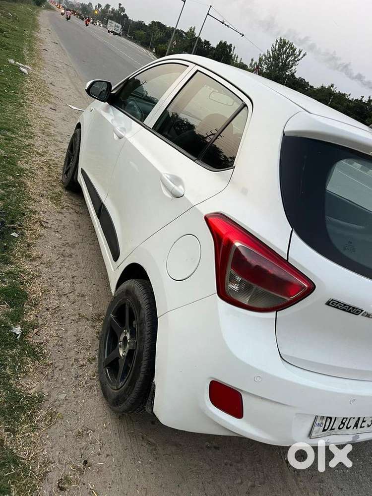 Hyundai Grand I10 2014 Diesel Well Maintained