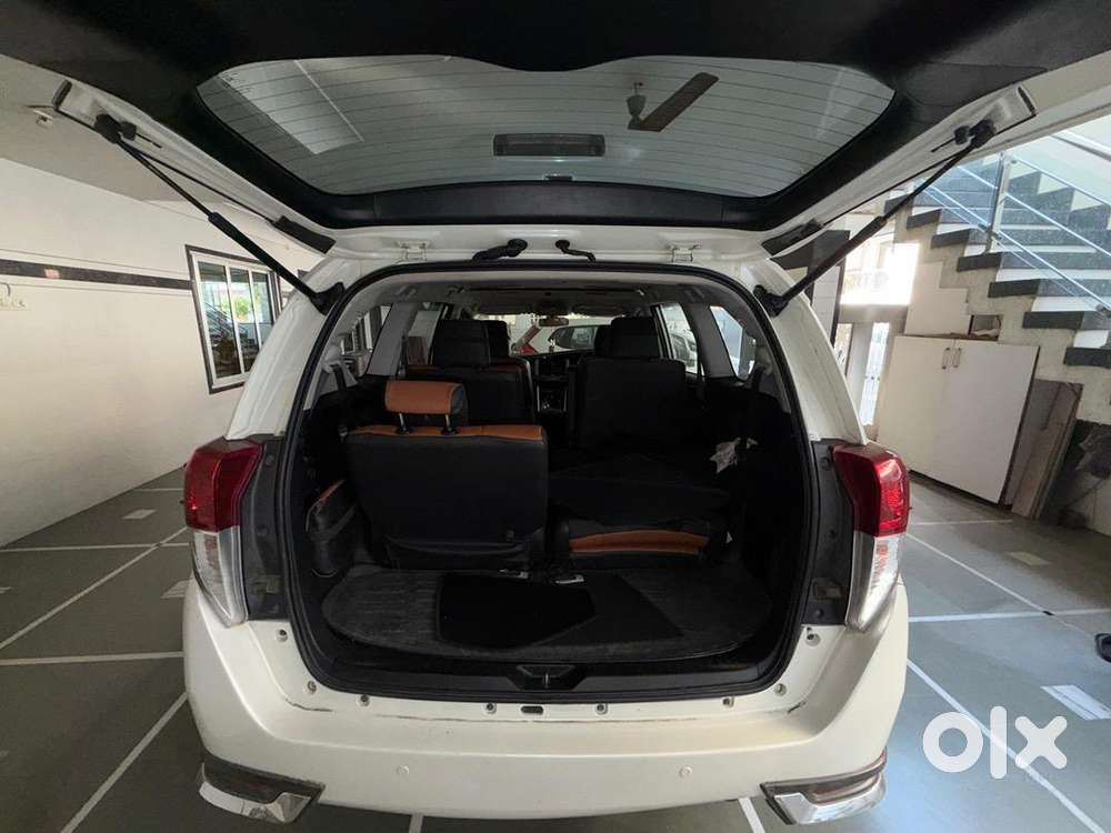 Toyota Innova Crysta 2017 Diesel Well Maintained