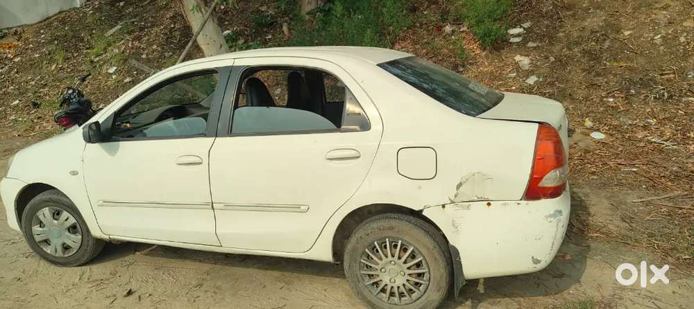 Toyota Etios 2012 Cng & Hybrids 300000 Km Driven