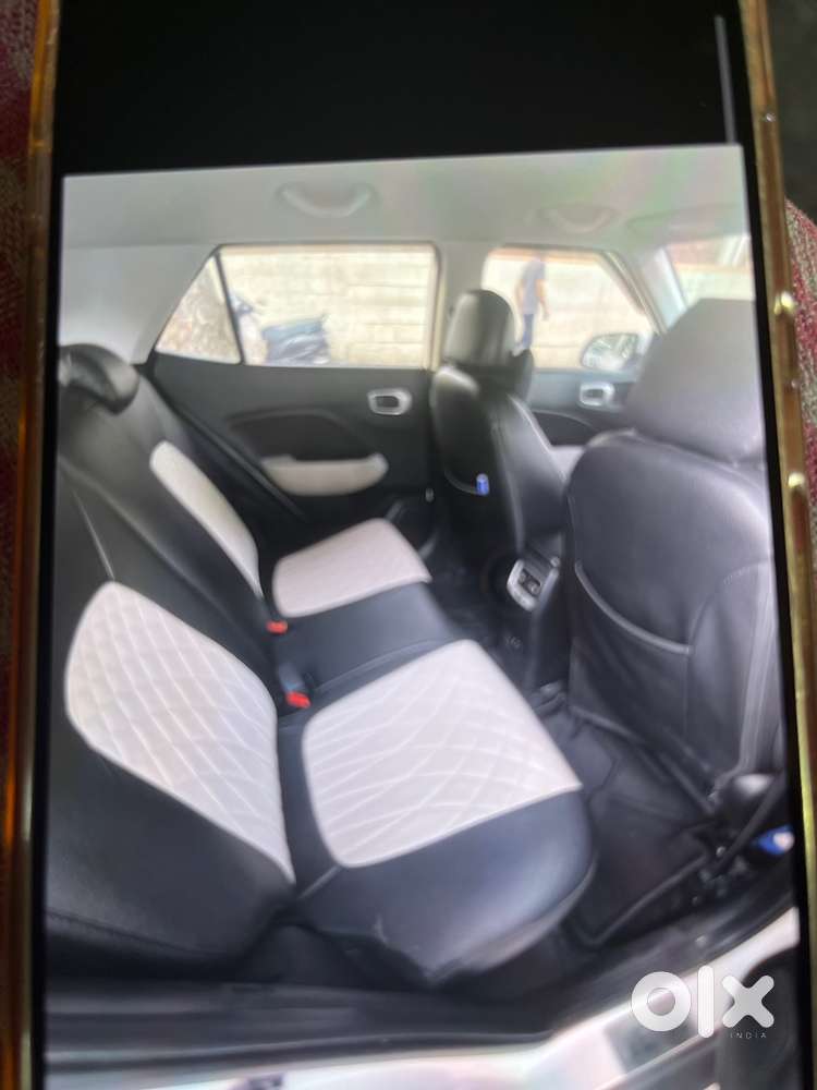 Hyundai New Venue Petrol Manual 2024