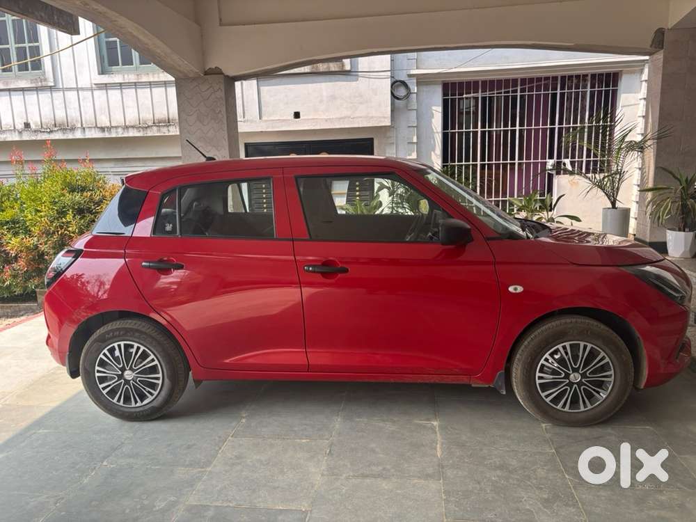 Maruti Suzuki Swift Lxi 2025