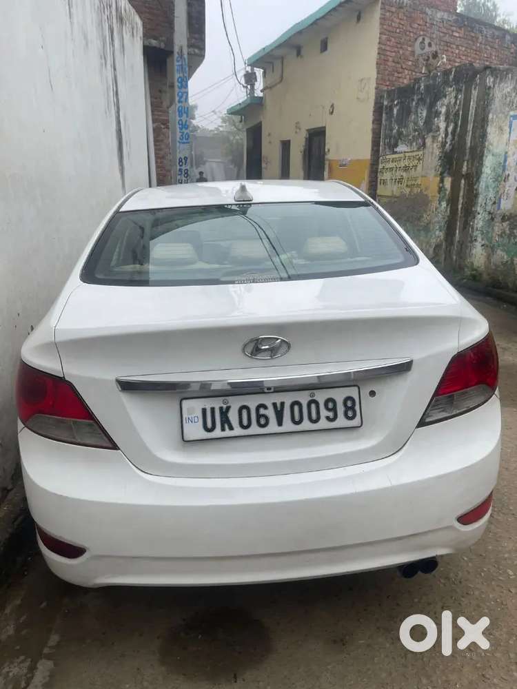 Hyundai Verna 2012