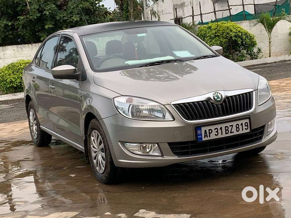 Skoda Rapid Diesel 2013