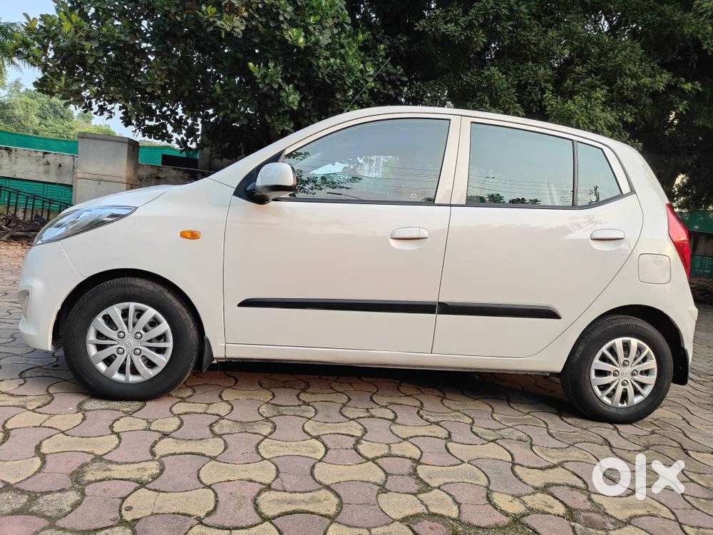 Hyundai I10 Sportz 1.1 Irde2, 2015, Petrol