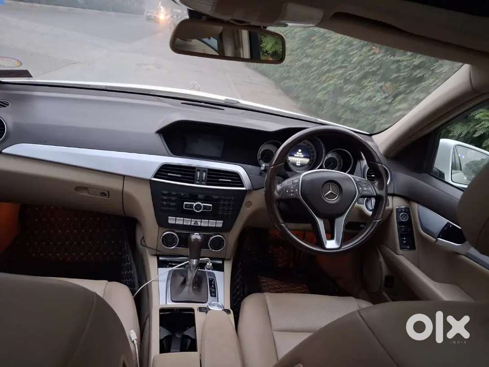 Mercedes-benz C Class 2013 Petrol 25111 Km Driven