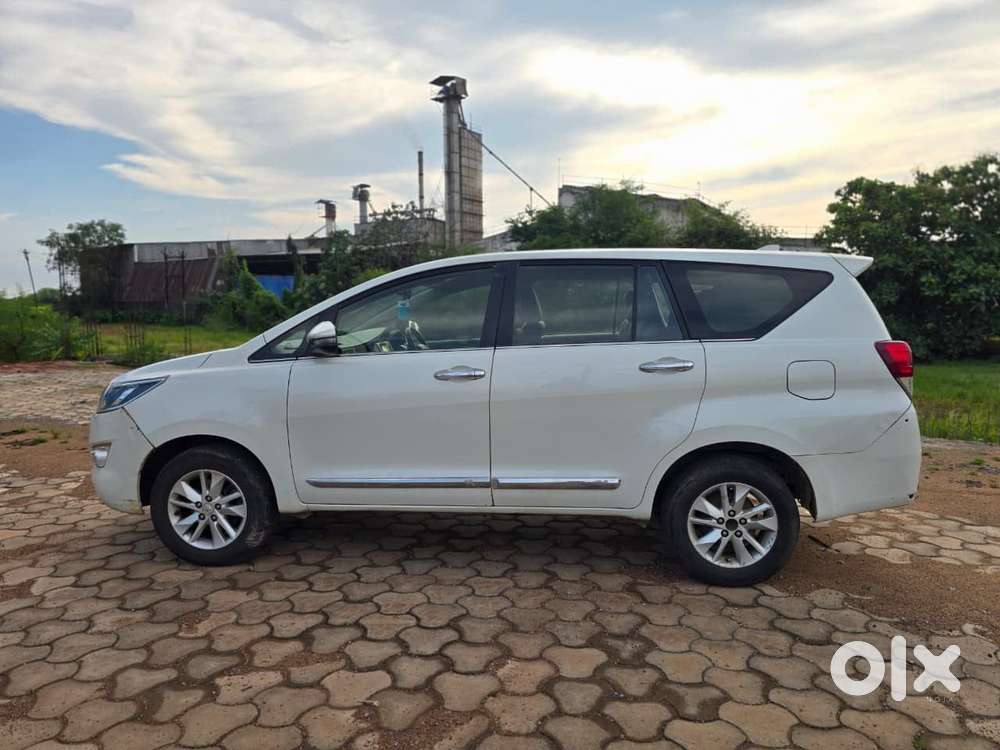 Toyota Innova 2.5 Vx 8 Str, 2020, Diesel