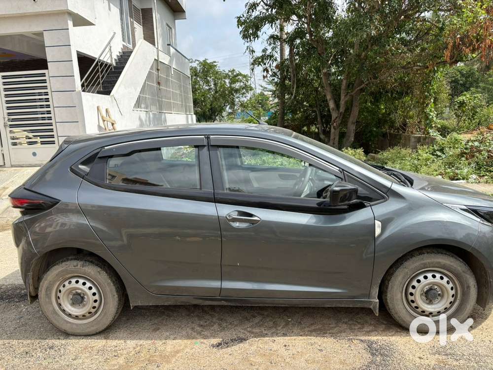 2021 Altroz Xe Rhythm Petrol Mt(grey)