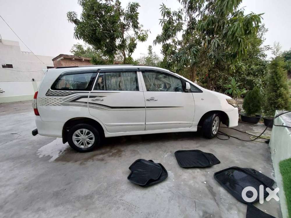 Toyota Innova 2014 Diesel Well Maintained