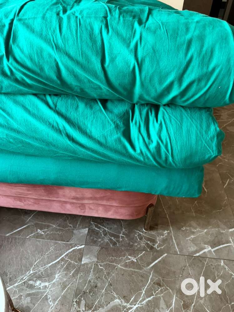 Lay out the mattress