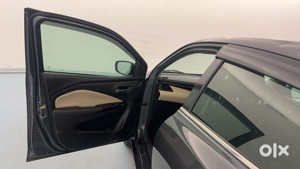 Toyota Glanza 1.2 V Amt, 2023, Petrol