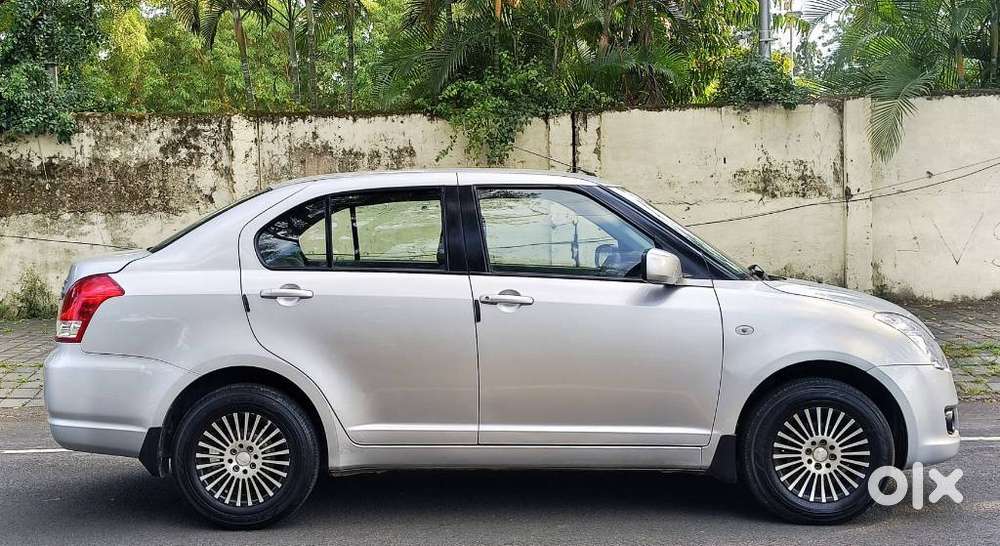 Maruti Suzuki Swift Dzire 1.2 Vxi Bsiv, 2011, Petrol
