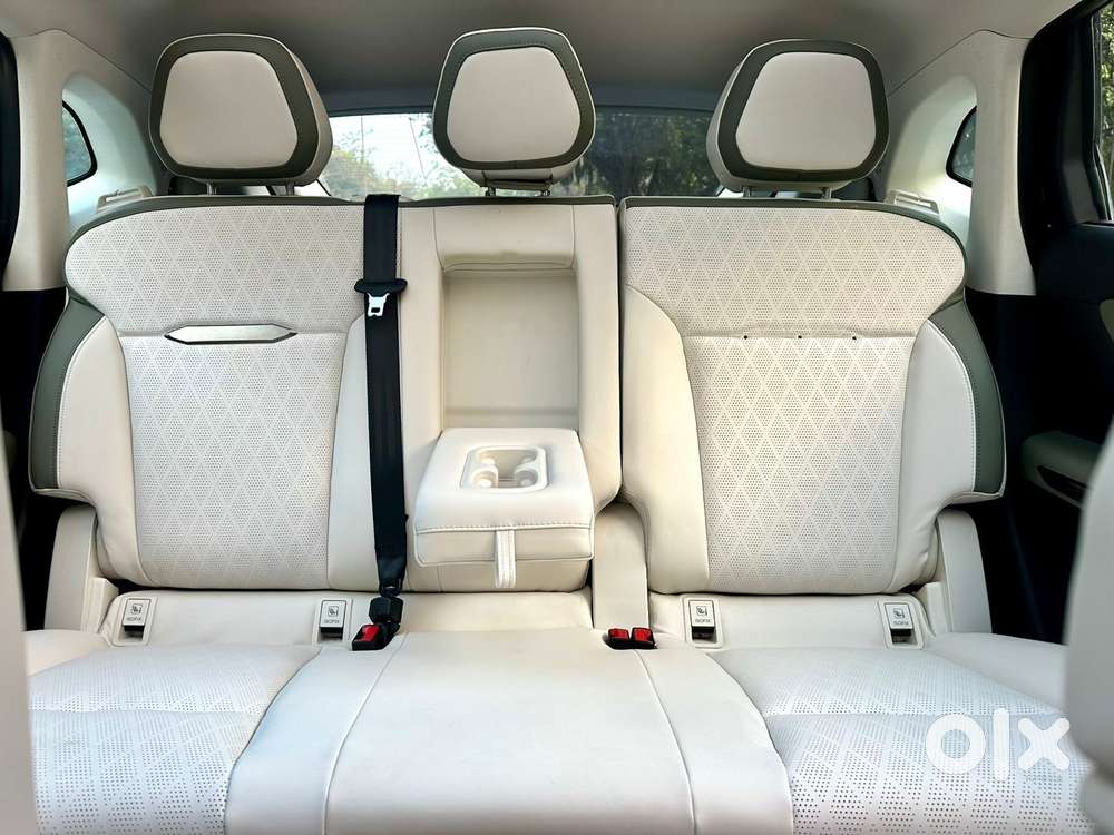 Mahindra Xev 9e Pack Three (top Model), 2025, Electric