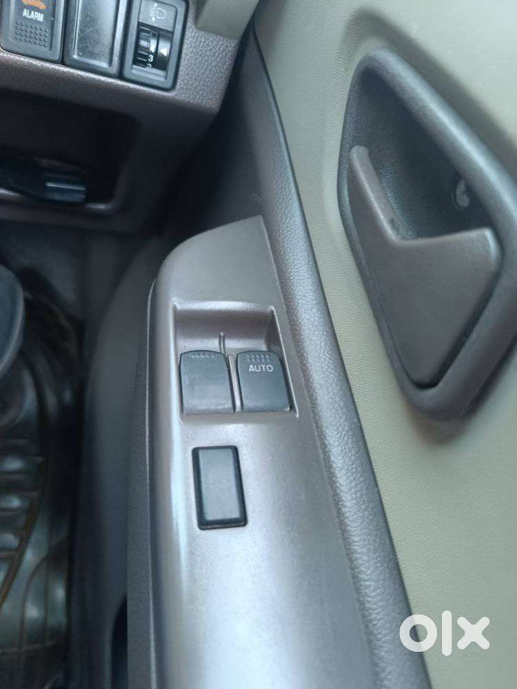 Maruti Suzuki Zen Estilo Lxi Bs Iv, 2011, Petrol