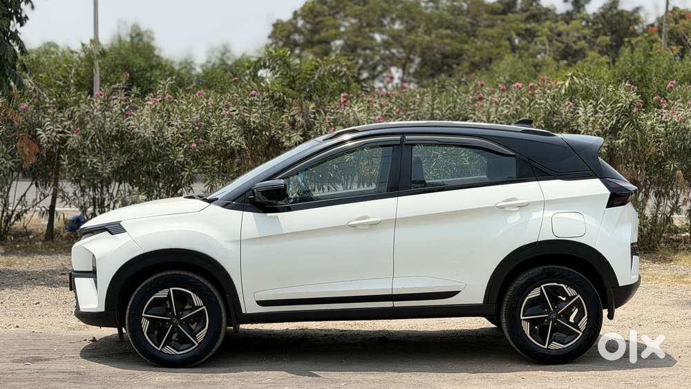 Tata Nexon Fearless Plus S 1.5 Revotorq Diesel 6 Amt Dt, 2023, Diese..