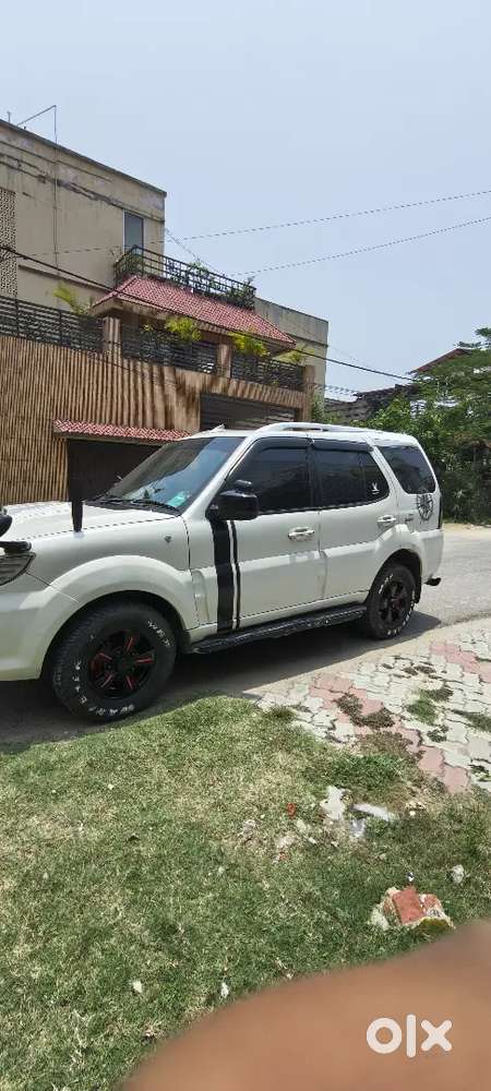 Tata Safari Strom 2014 Model And Well Condition