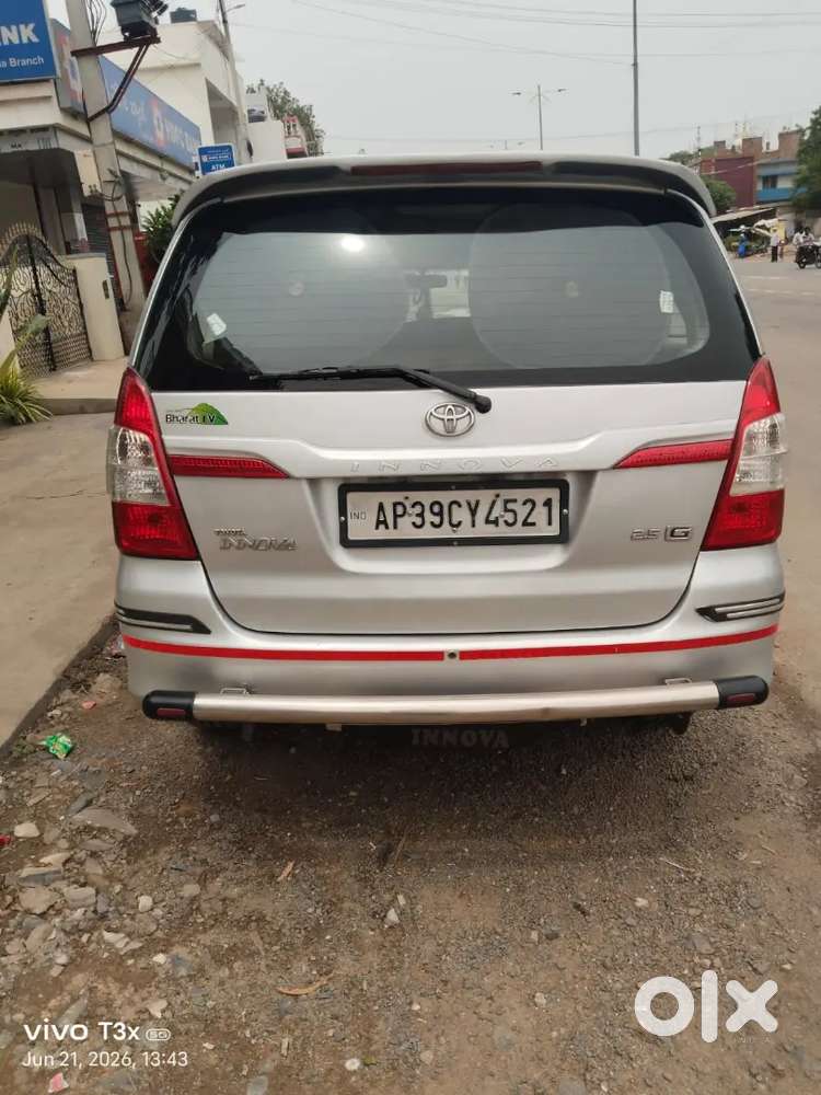 Toyota Innova 2011 Diesel 7 Str