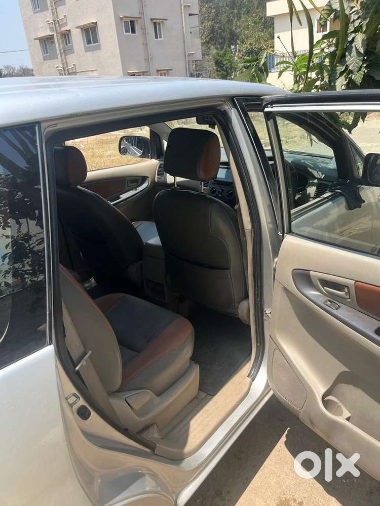 Toyota Innova 2011 Diesel Well Maintained