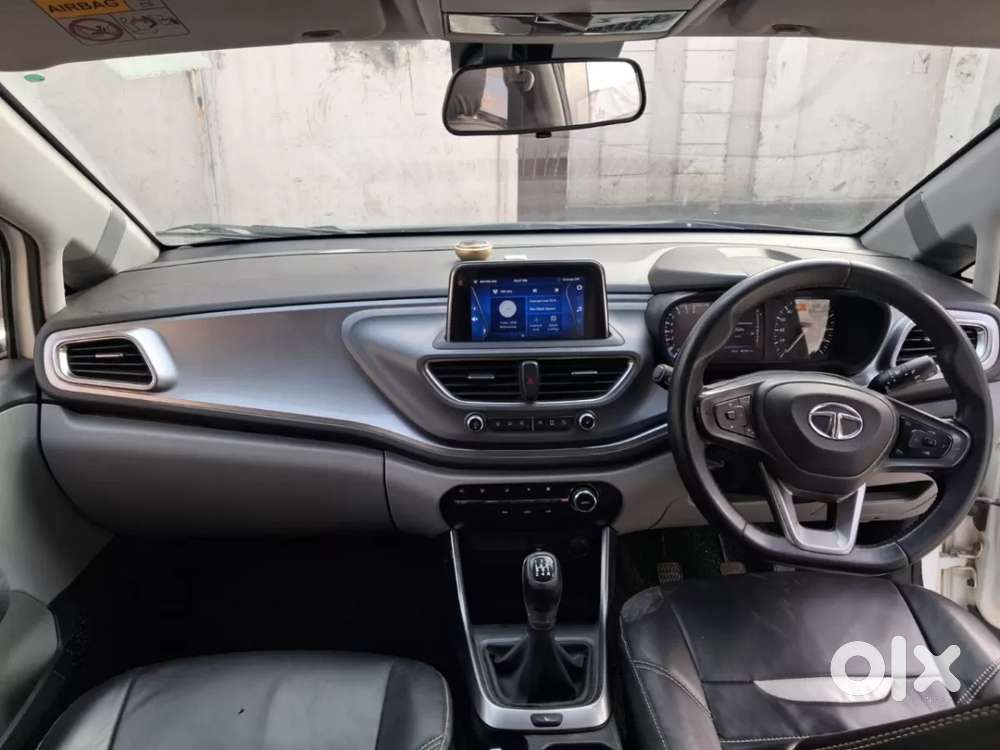 Tata Altroz Xz, 2020, Petrol