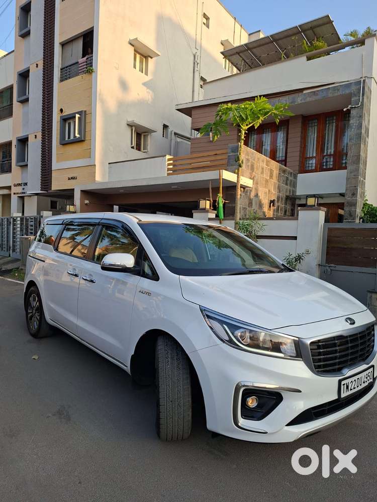 Kia Carnival Premium, 2021, Diesel