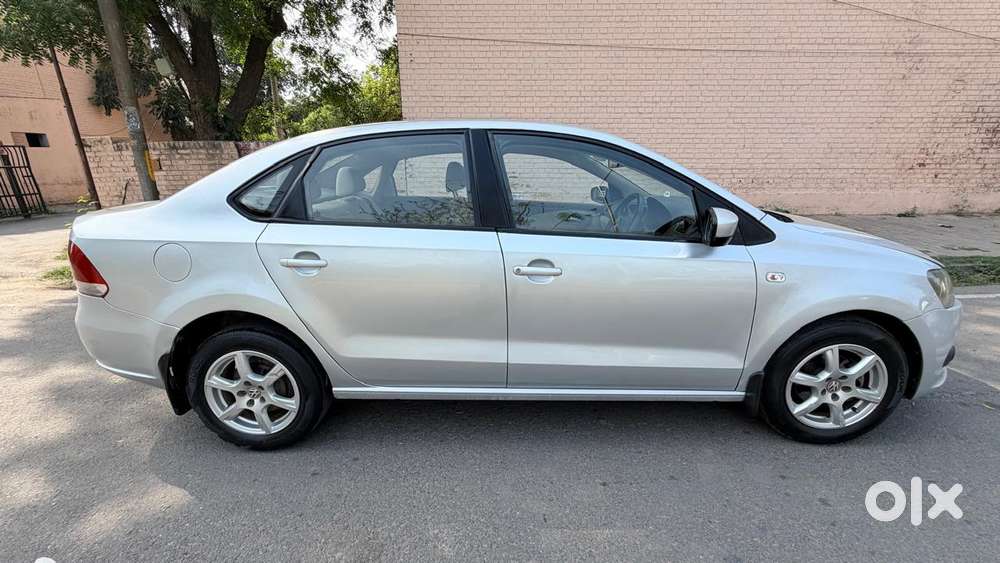 Volkswagen Vento 2010-2013 Petrol Highline, 2013, Petrol