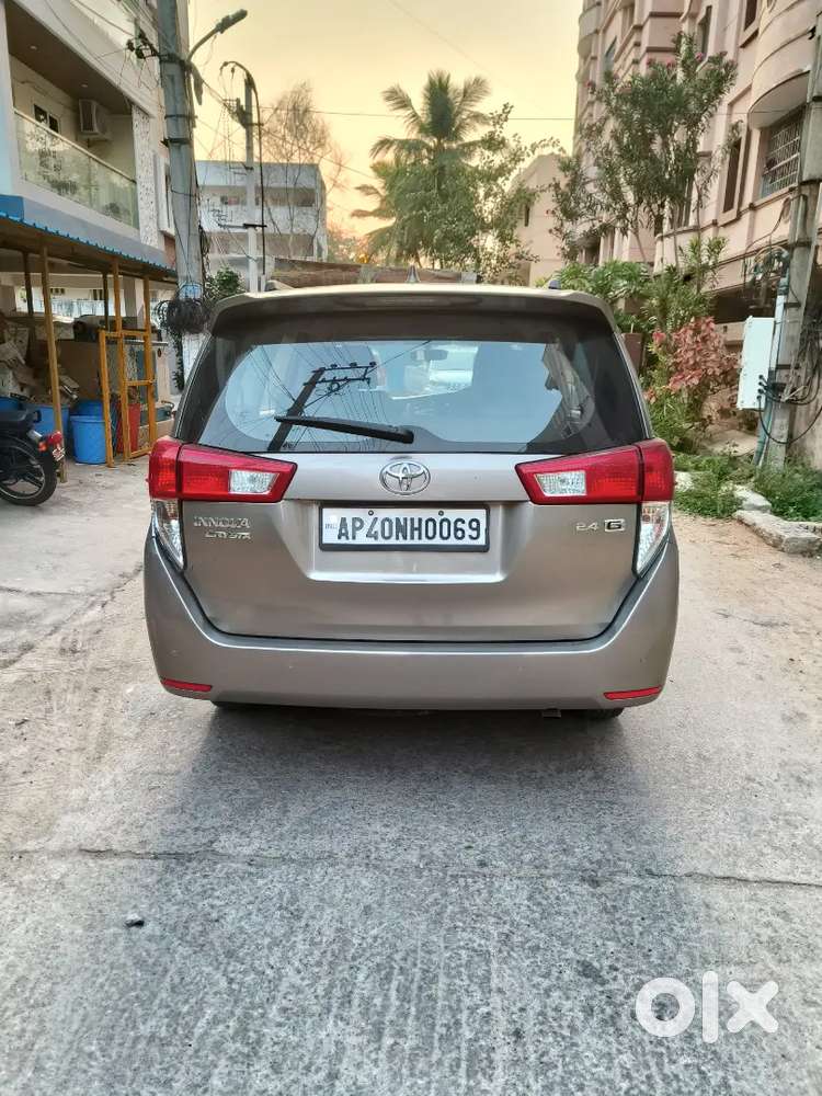 Toyota Innova Crysta 2021