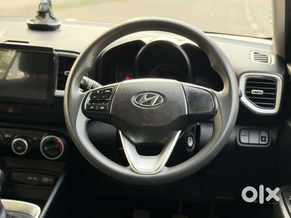 Hyundai Venue S 1.2 Petrol, 2022, Petrol