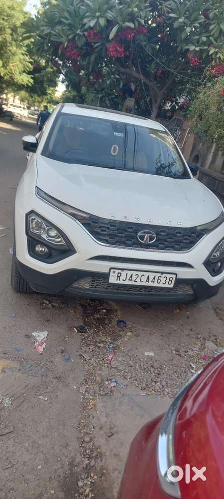 Tata Harrier; First Owner | Company Serviced | ₹9 Lakh