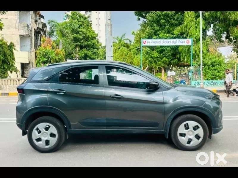 Tata Nexon, 2025, Diesel