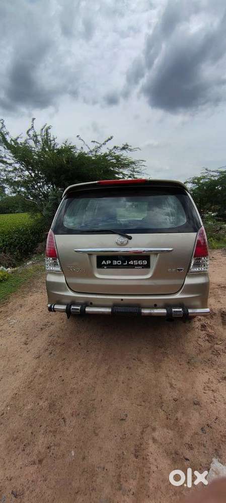Toyota Innova 2.5 V 7 Str, 2009, Diesel