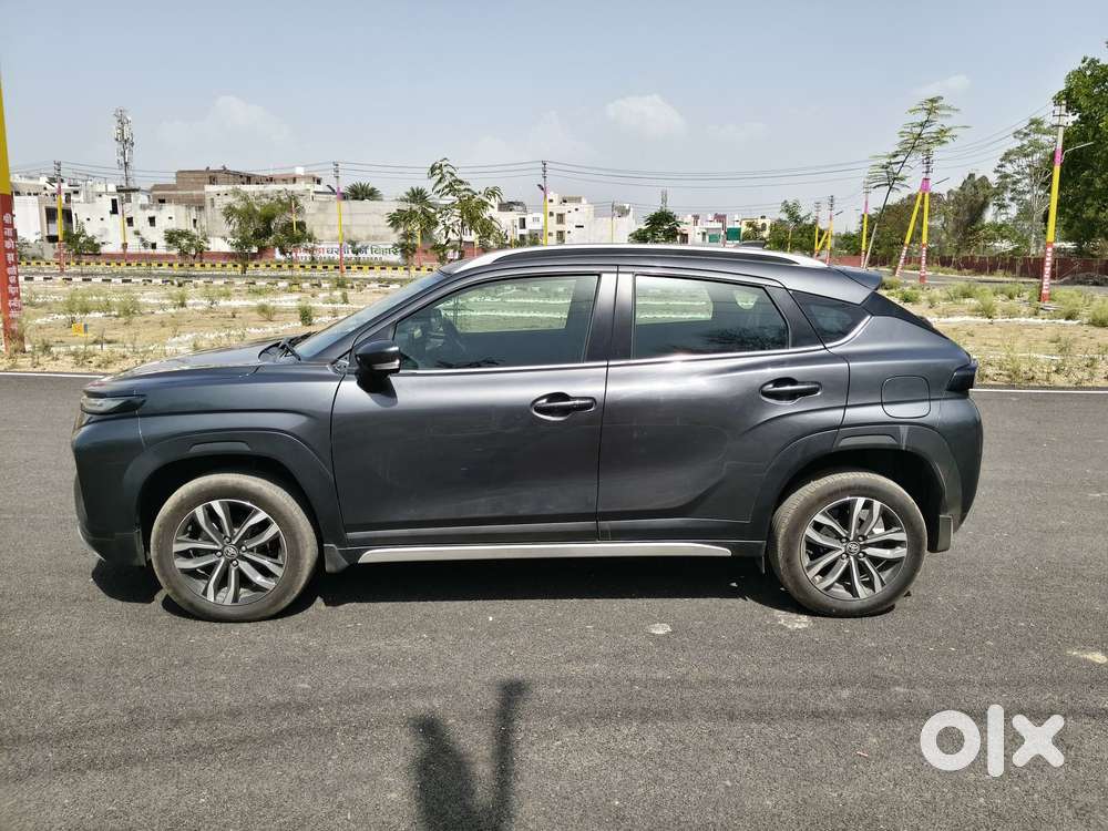 Toyota Urban Cruiser Taisor V 1.0 Petrol Mt, 2024, Petrol