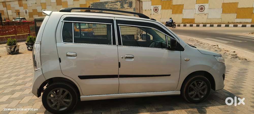 Maruti Suzuki Wagon R Stingray 1.0 Vxi Plus, 2017, Petrol