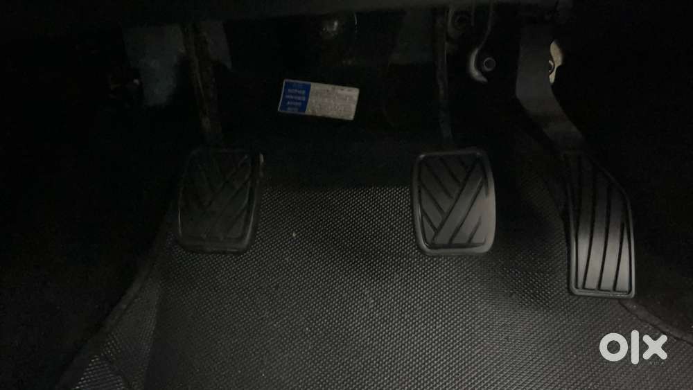 Maruti Suzuki Swift 1.2 Lxi (o), 2017, Petrol