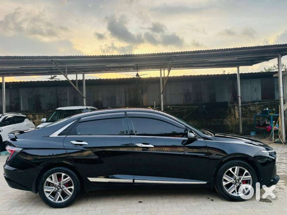 Hyundai Verna 1.5 Sx (o) Vtvt, 2023, Petrol