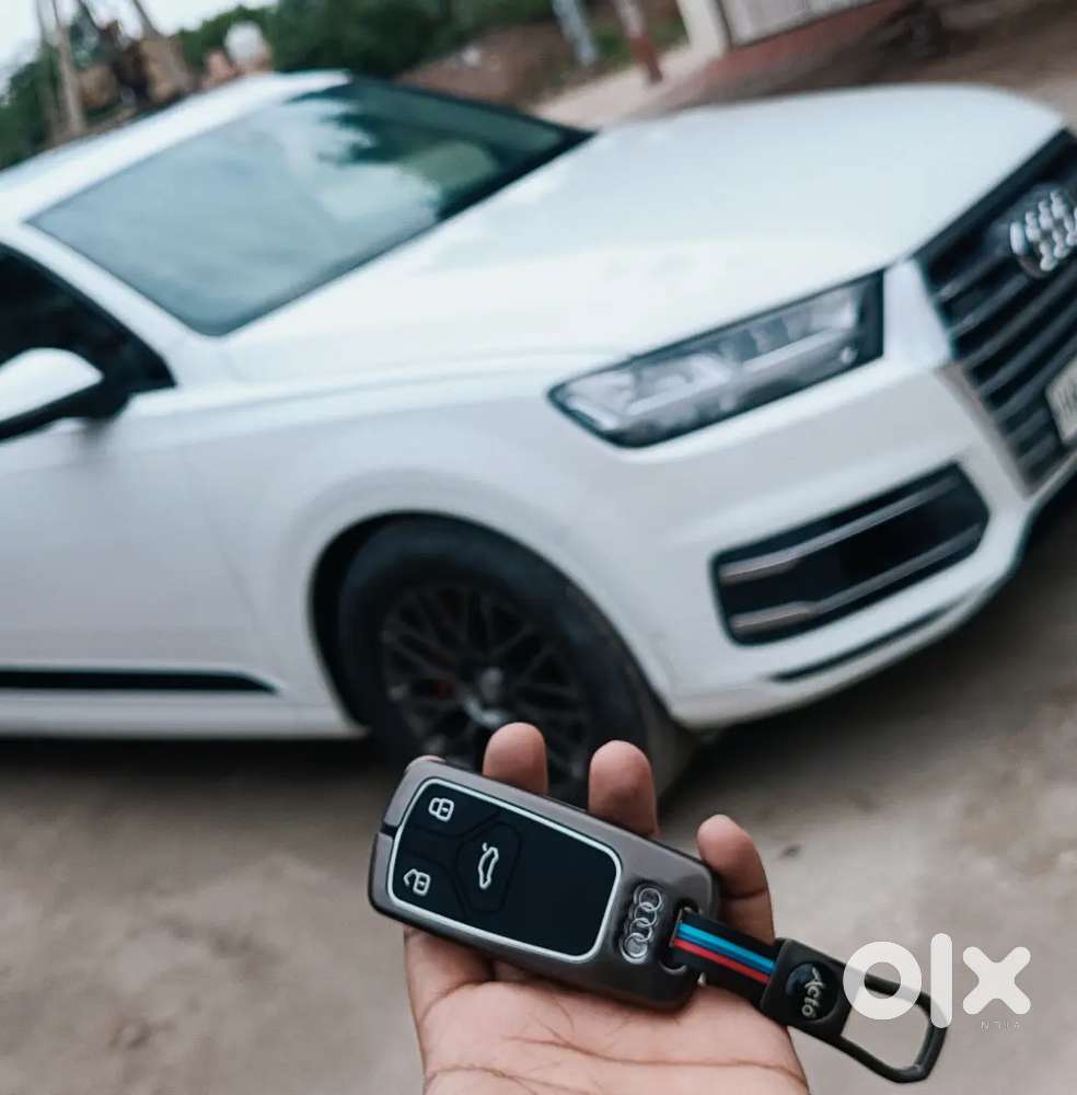 Audi Q7 3.0 Tdi 2019. Full Insured Valued 35 Lakhs.
