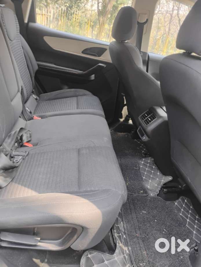 Mahindra Xuv700 2.2 Ax 5 Diesel Mt 7 Str, 2024, Diesel