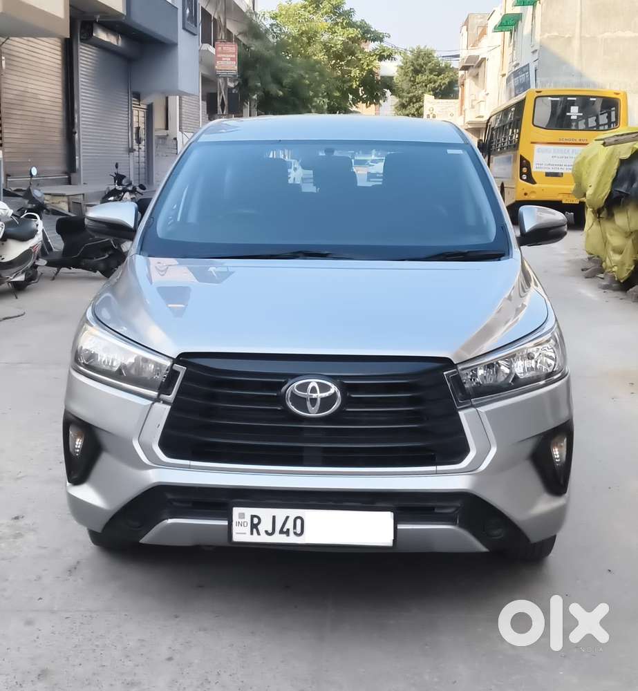 Toyota Innova Crysta 2.4 G Mt 8s, 2023, Diesel