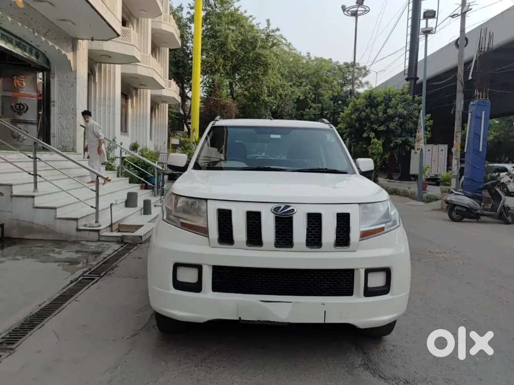 Mahindra Tuv 300 2016
