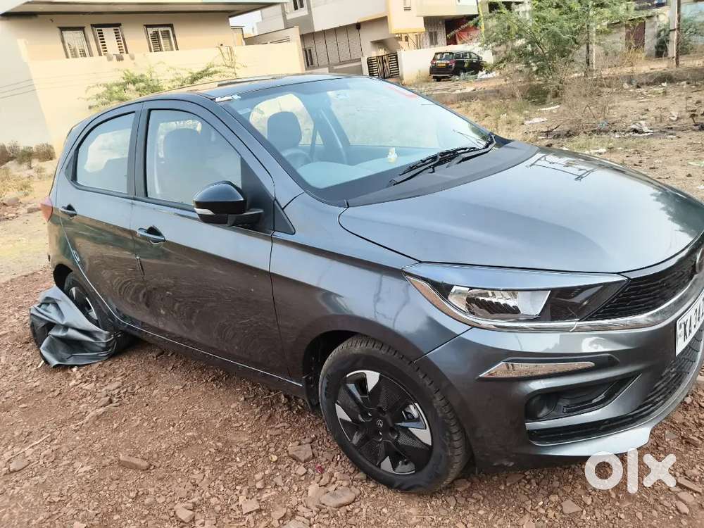 Tata Tiago 2025 Petrol 1000 Km Driven, Excellent Condition, Grey