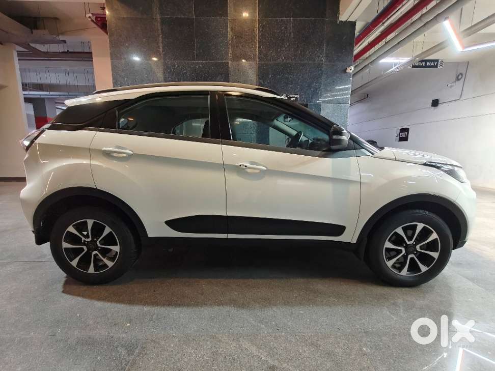 Tata Nexon 1.2 Revotron Xza Plus (o) Amt, 2021, Petrol