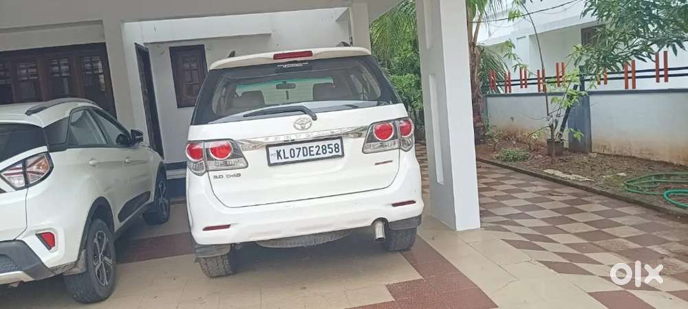 Diesel Automatic Fortuner 112000 Kms Sparingly Used Company Service