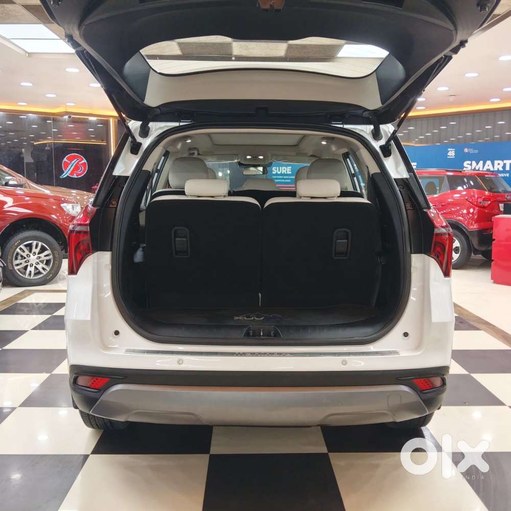 Mahindra Xuv700 2.0 Ax 7 Petrol At Luxury Pack Str, 2023, Petrol