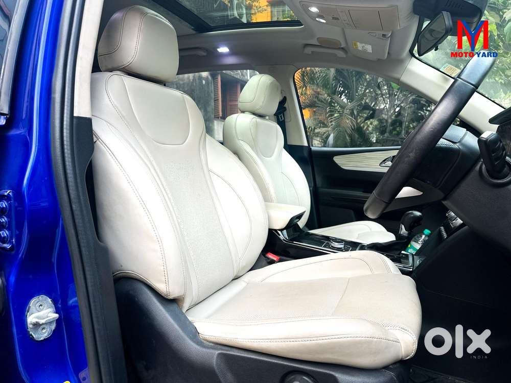 Mahindra Xuv700 2.2 Ax 7 Diesel At Luxury Pack Str, 2023, Diesel