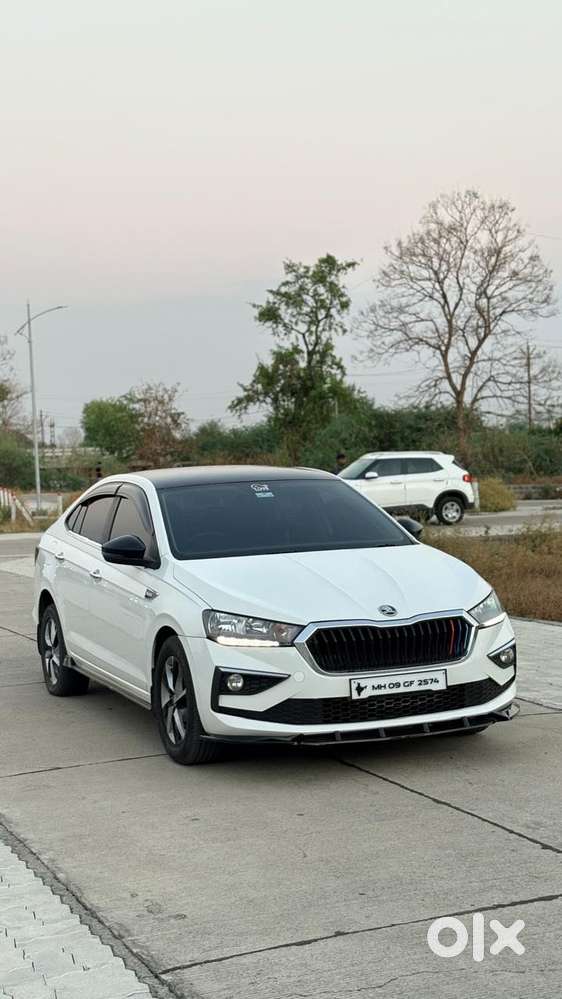 Skoda Slavia 1.0 Ambition Tsi, 2023, Petrol