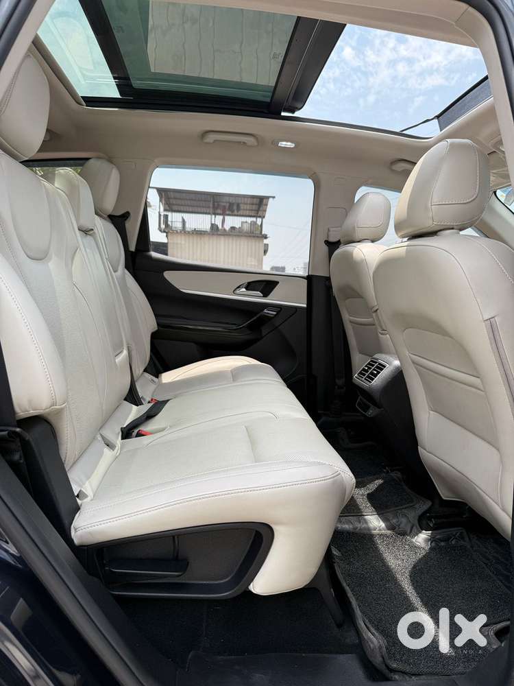 Mahindra Xuv700 2.2 Ax 7 Diesel Mt Str, 2024, Diesel