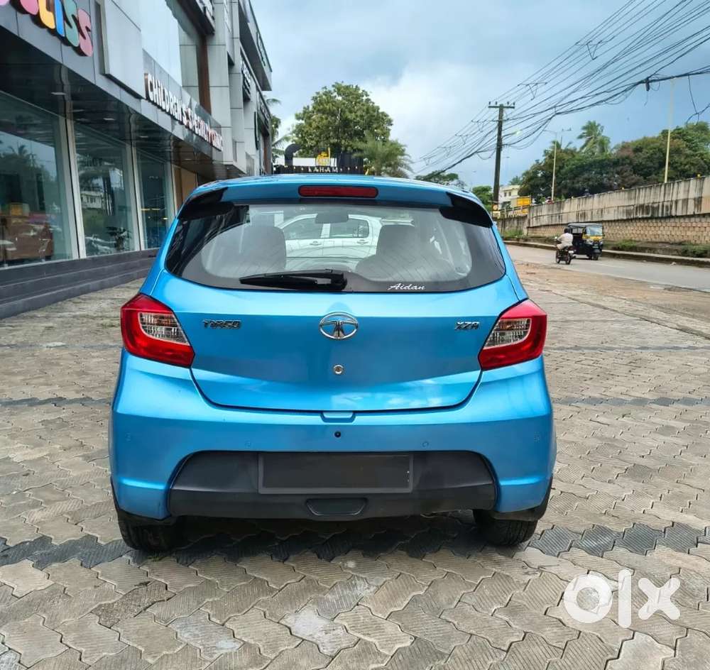 Tata Tiago Xza, 2018, Petrol