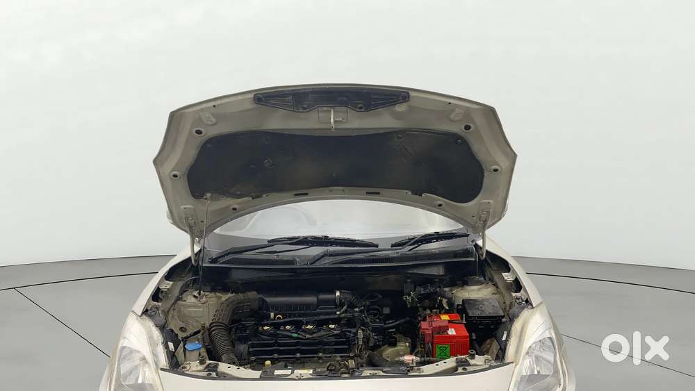 Maruti Suzuki Swift Dzire Amt Vxi, 2017, Petrol