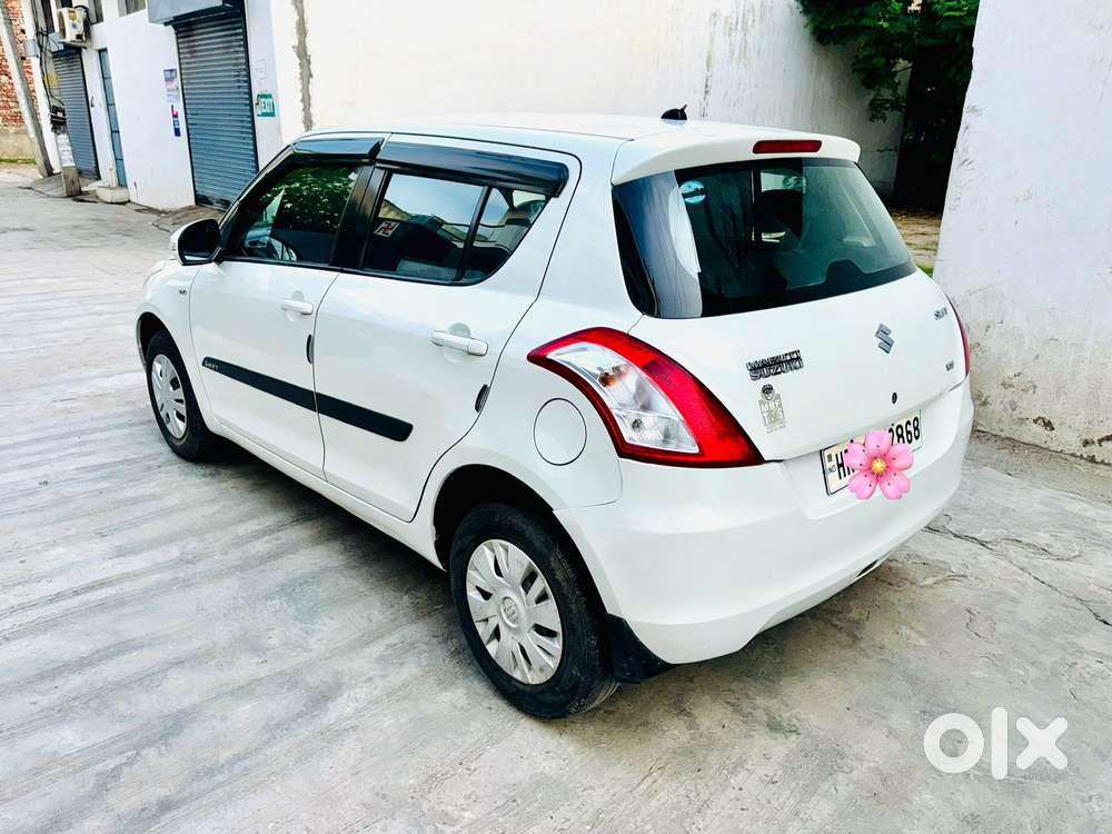 Maruti Suzuki Swift Vxi Glory Limited Edition, 2012, Petrol