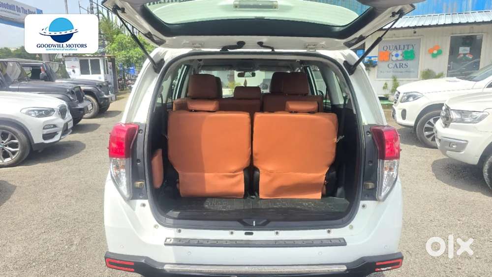 Toyota Innova Crysta [2020-ongoing] 2.4 Vx 8 Str, 2022, Diesel